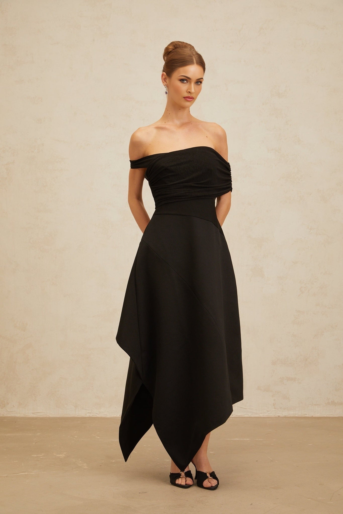 Black Off the Shoulder Maxi Dress with Cinched Waist and Ruched Detailing