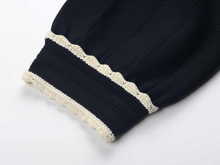 Black Vintage-Inspired Lace Collar A-Line Dress with Puffed Sleeves and Scalloped Edges