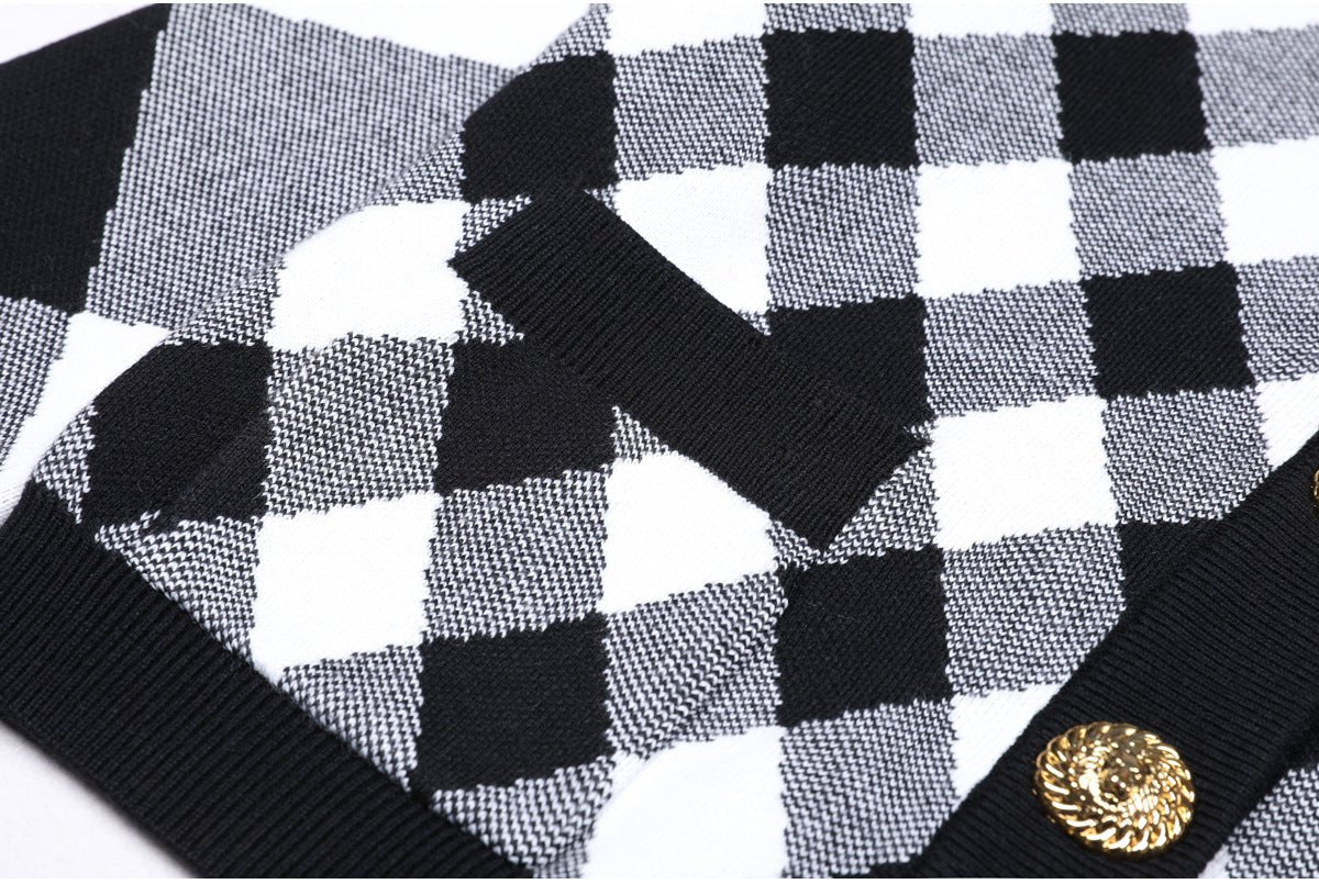 Black and white argyle pattern cropped knit cardigan with golden buttons