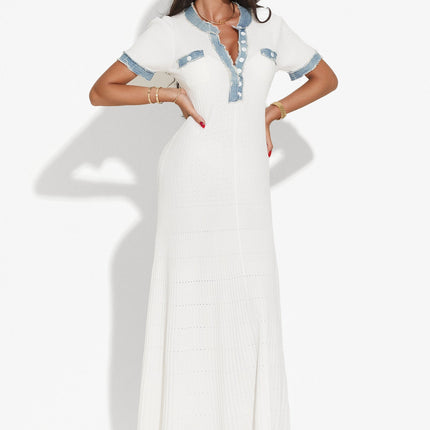 Blue accent white maxi dress with ribbed texture and pockets