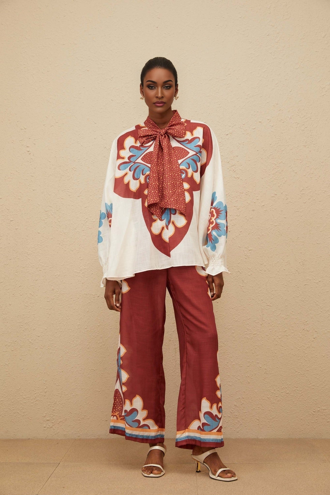 Brown and Multicolor Hemp Blouse and Trousers Set with Graphic Print and Bow-tied Neck