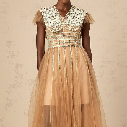 Catherine Elegant V Neck Lace Paneling Midi Dress in Neutrals