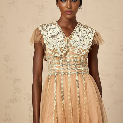 Catherine Elegant V Neck Lace Paneling Midi Dress in Neutrals