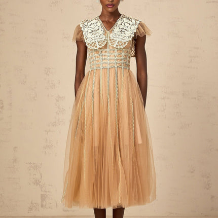 Catherine Elegant V Neck Lace Paneling Midi Dress in Neutrals