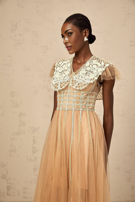 Catherine Elegant V Neck Lace Paneling Midi Dress in Neutrals