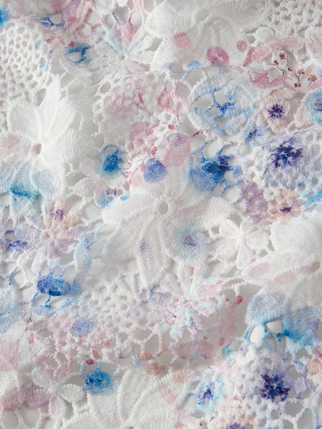 CONTRAST GUIPURE LACE DRESS