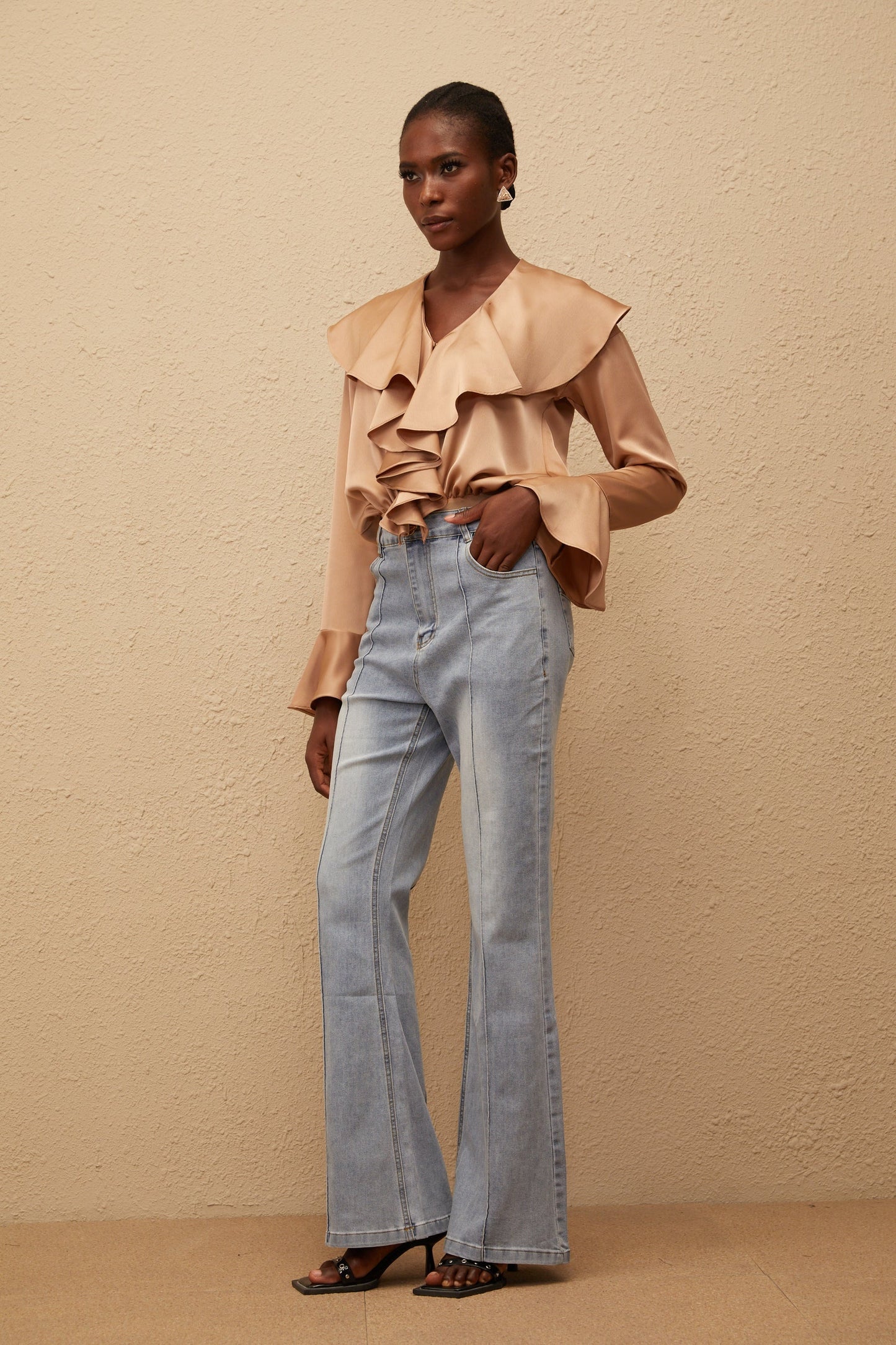 Édith Khaki Ruffled Satin Bodysuit