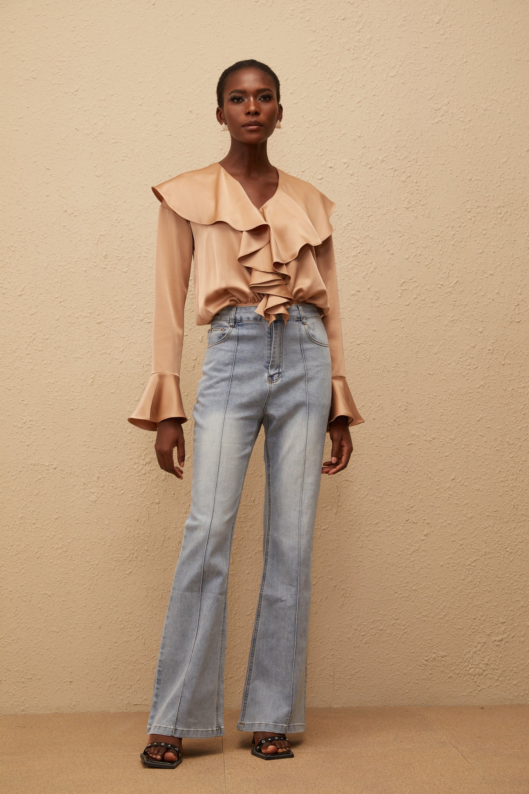 Édith Khaki Ruffled Satin Bodysuit