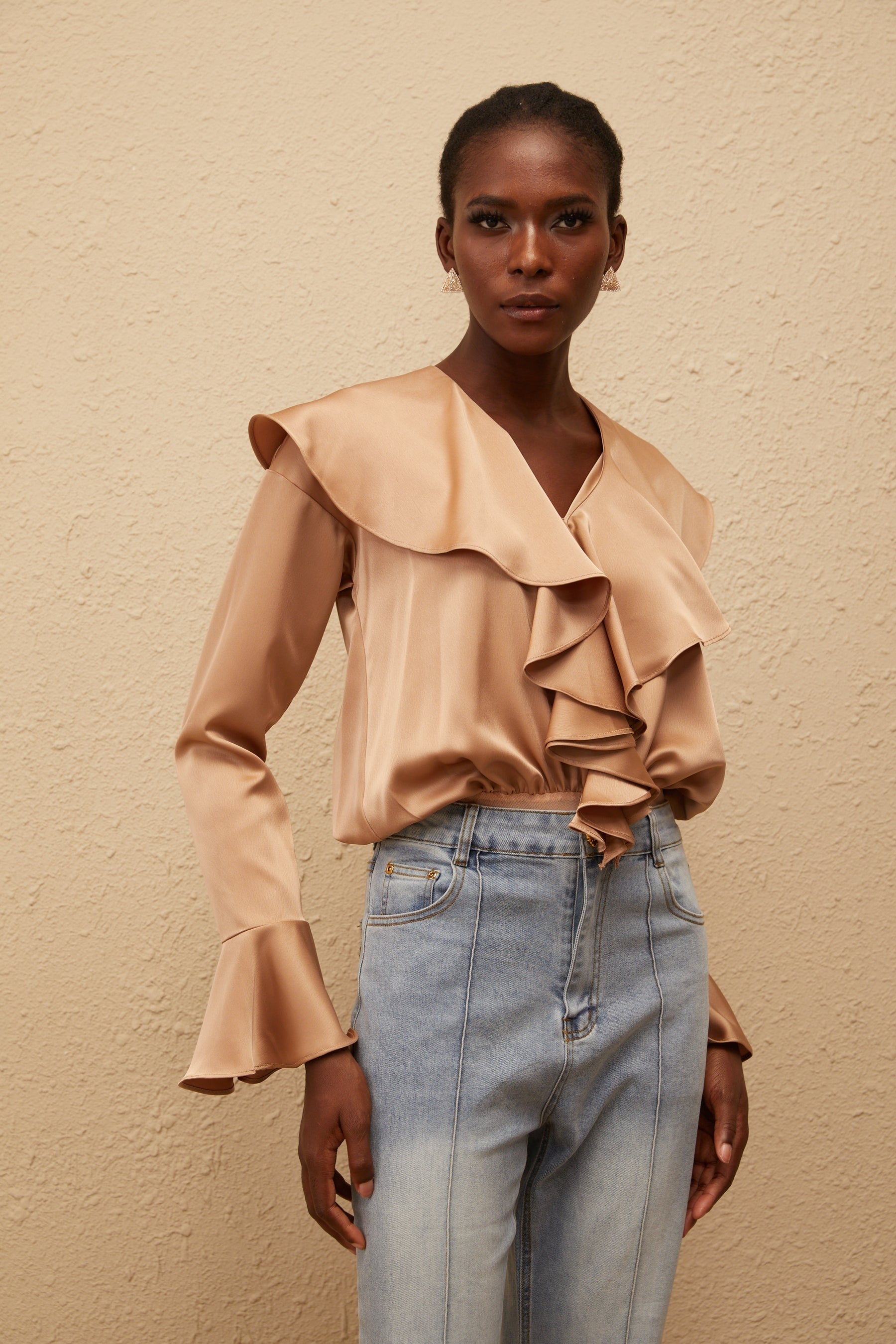 Édith Khaki Ruffled Satin Bodysuit