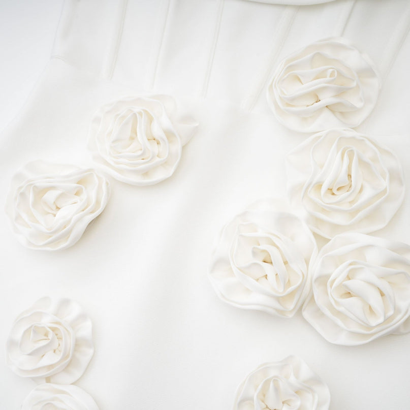 Elda White Sleeveless Floral Midi Dress with Faux-Flower Detailing