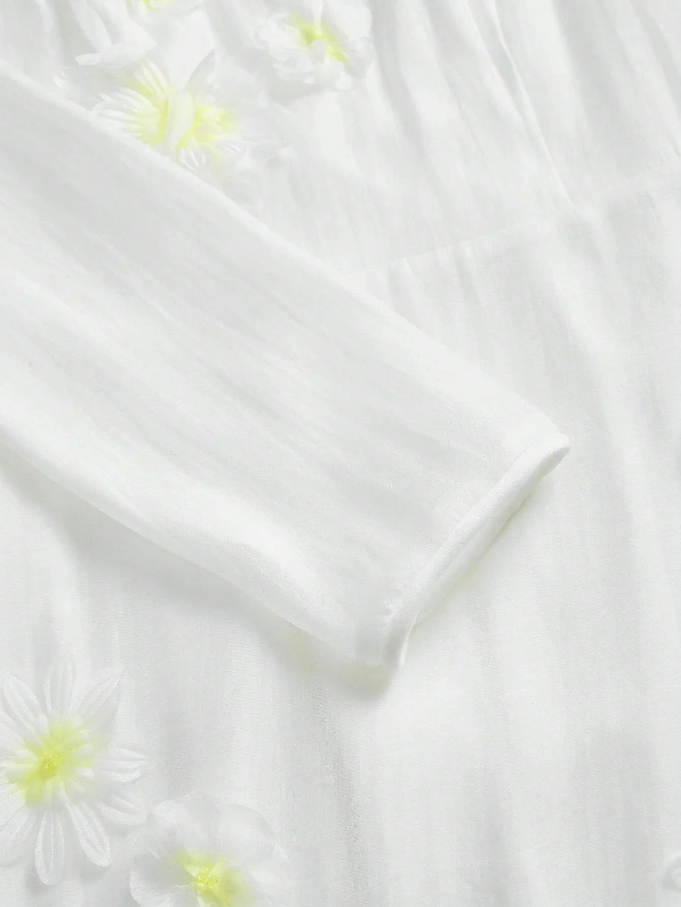 Elegant 3D Daisy Decor Organza Long Sleeve Midi Dress With Vacation Vibe