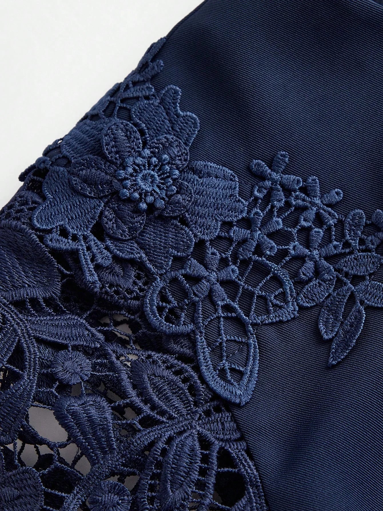 Elegant Lace HollowOut Patchwork Waist Belt Slim Waist Round Neck Midi Dress Summer Easter Outfit