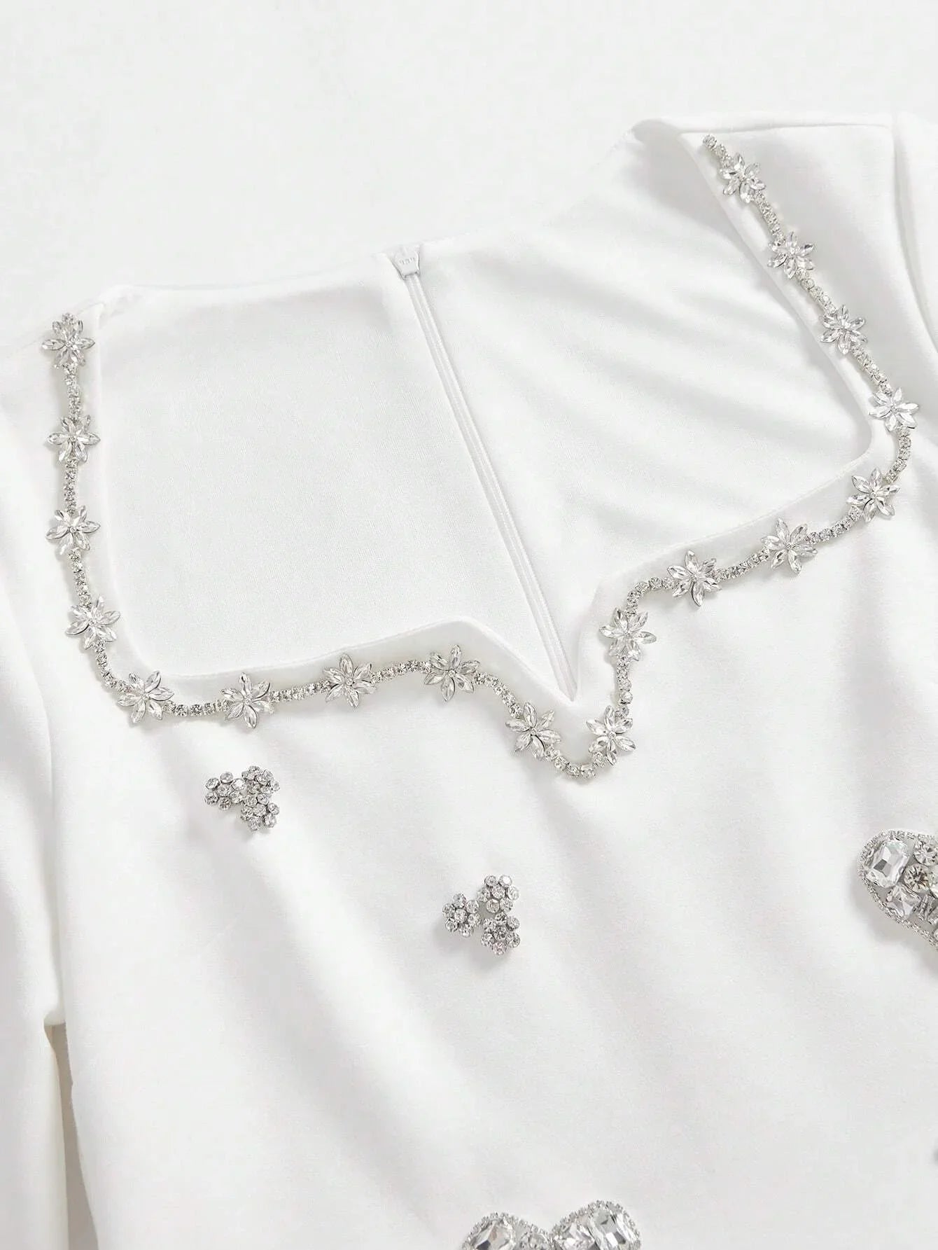 Elegant Rhinestone Heart Decorated White Short Sleeve Mini Dress Autumn