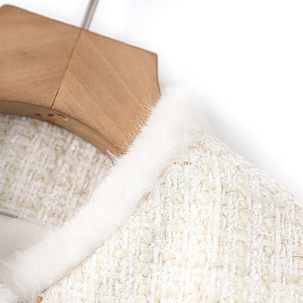 Elegant White Tweed Fur Trim Jacket with Gold Accents