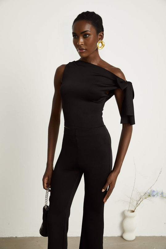 Eleonora Black Knit Matching Set Top Trousers Flared Legs High-Waisted Sophisticated Comfortable Modern Luxury Chic Elegant Fashionable