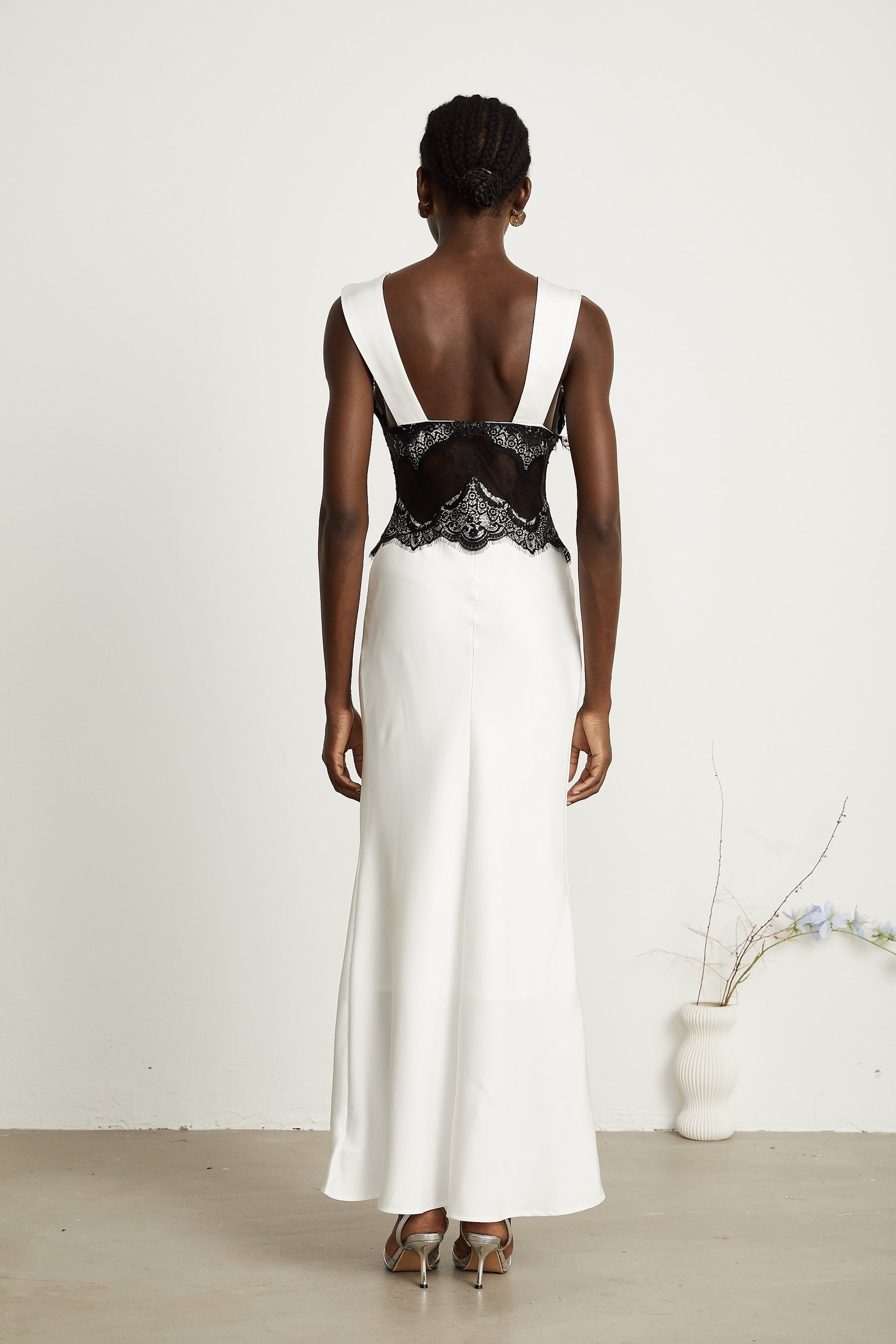 Éléonore contrastcolor lacedetail maxi dress