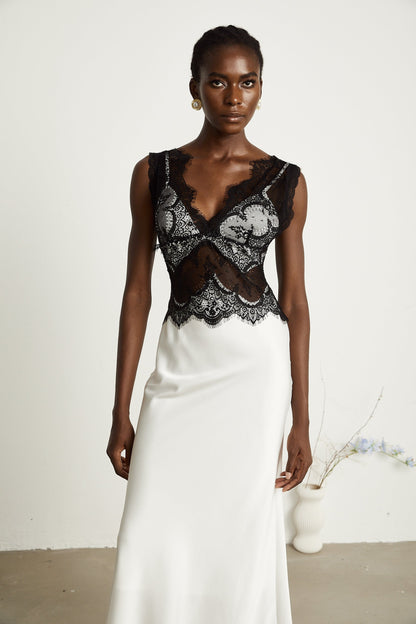 Éléonore contrastcolor lacedetail maxi dress