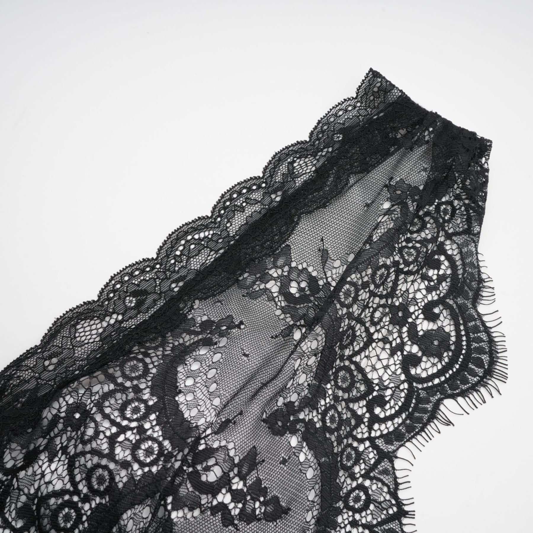 Éléonore contrastcolor lacedetail maxi dress