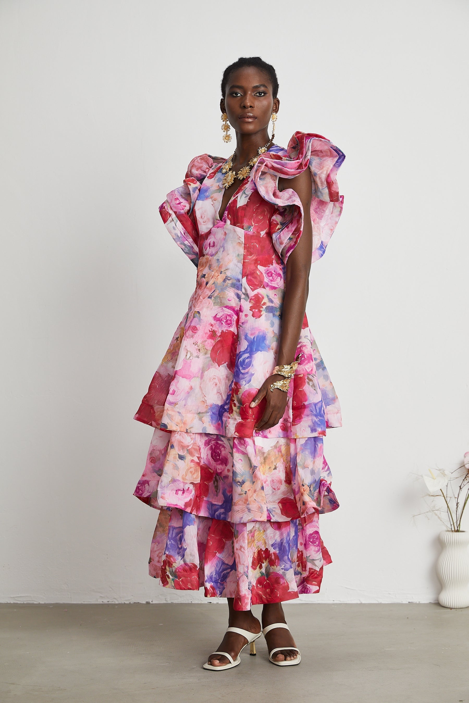 Élodie floralprint ruffled gown