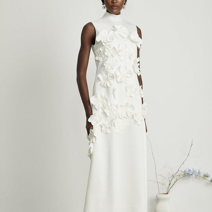 Éloïse White Floral Appliqué Sleeveless Maxi Dress
