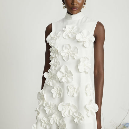 Éloïse White Floral Appliqué Sleeveless Maxi Dress