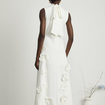 Éloïse White Floral Appliqué Sleeveless Maxi Dress