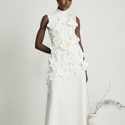Éloïse White Floral Appliqué Sleeveless Maxi Dress