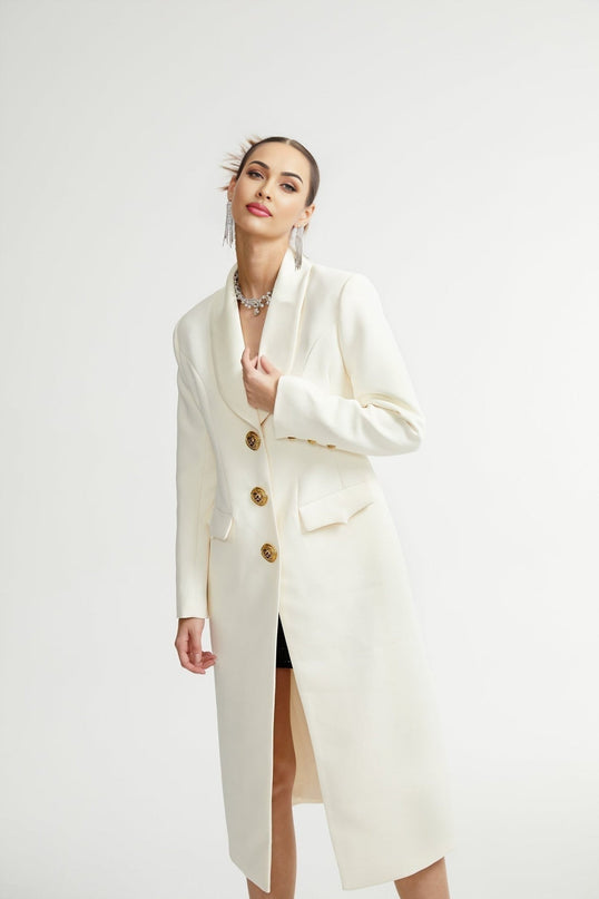 Emilee White Wool Blend Coat with Tonal Lapels and Front Button Fastening