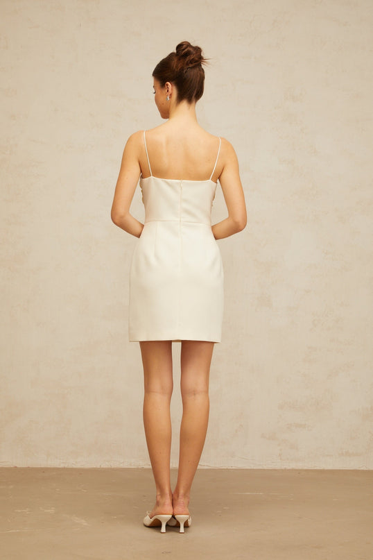 Evelyn Mini Dress in Cream White with 3D-petal and Faux-Pearl Detailing