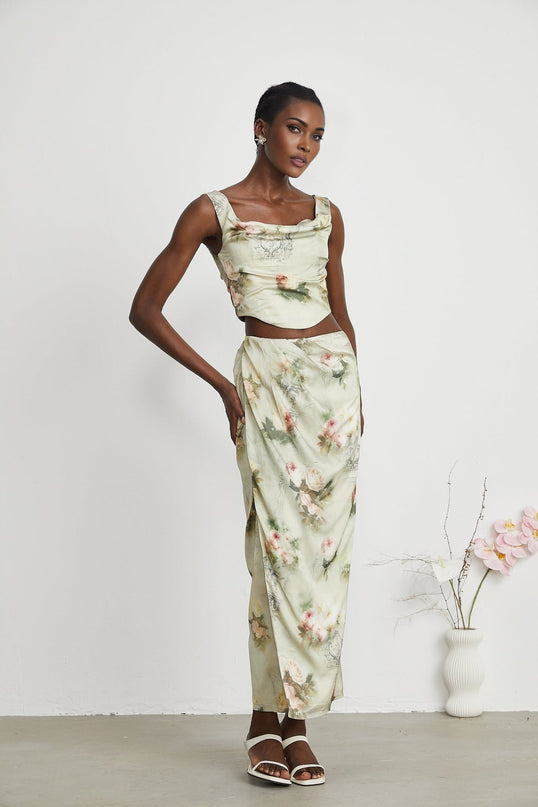 Fabiola Neutrals Floral Sleeveless Midi Dress in 59% Acetate and 41% Elastane
