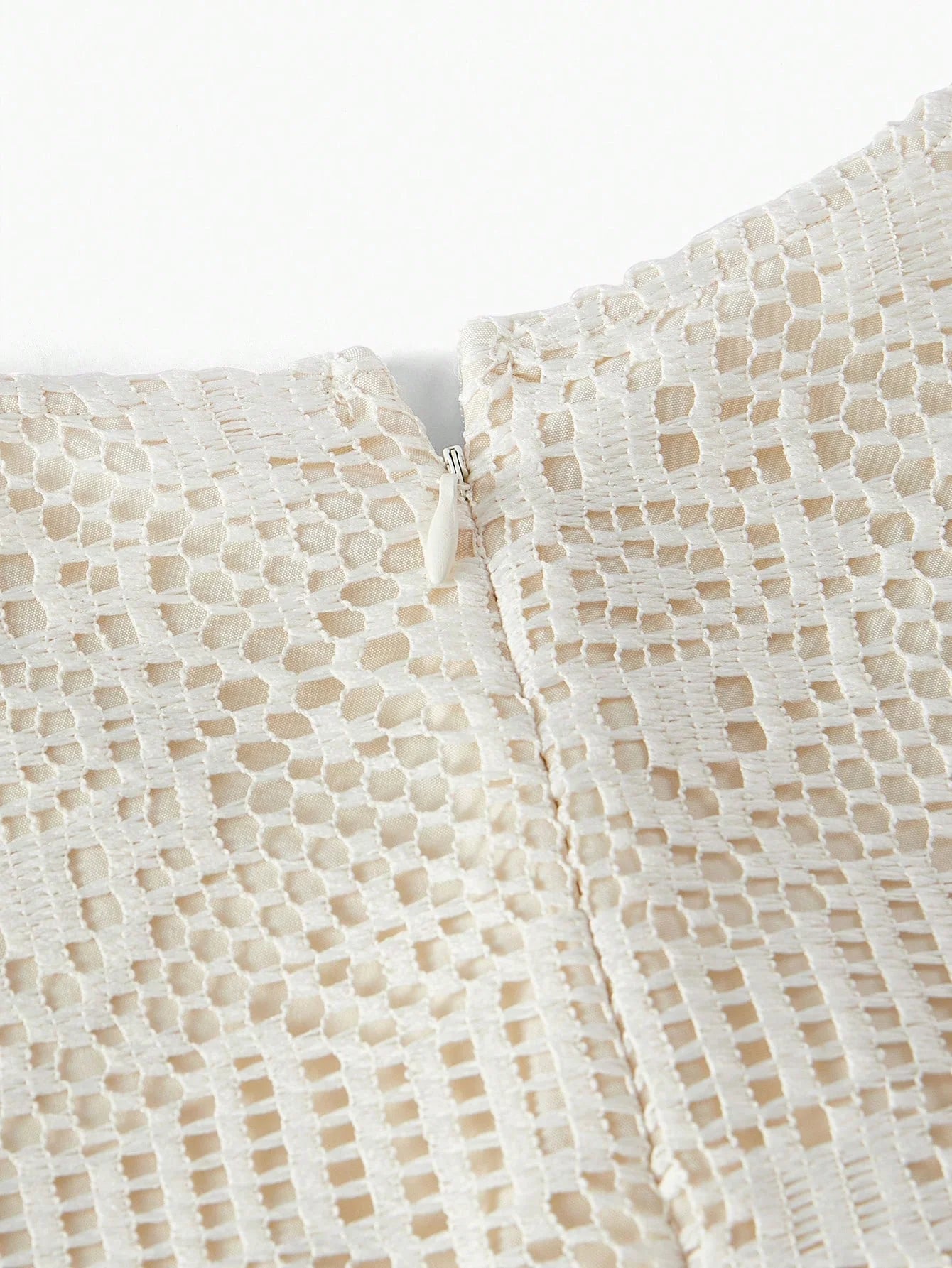 FASHIONABLE POINTELLE DECOR ROUND NECK FITTED SHORT SLEEVE MINI DRESS