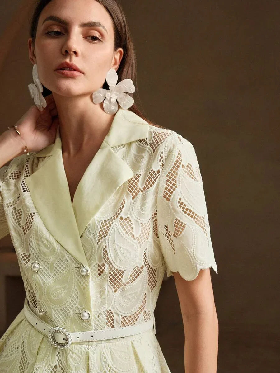 Fashionable White Casual ALine Dress With Embroidered Paisley Flowers WaistTying For Slimming Effect