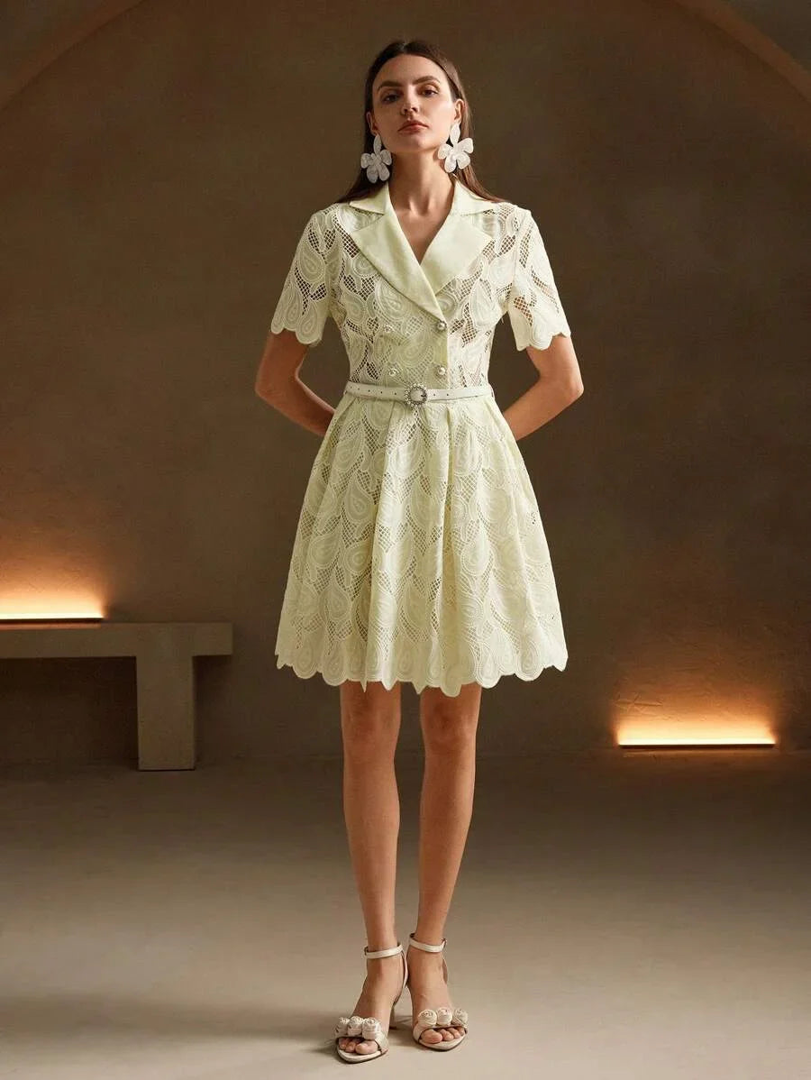 Fashionable White Casual ALine Dress With Embroidered Paisley Flowers WaistTying For Slimming Effect