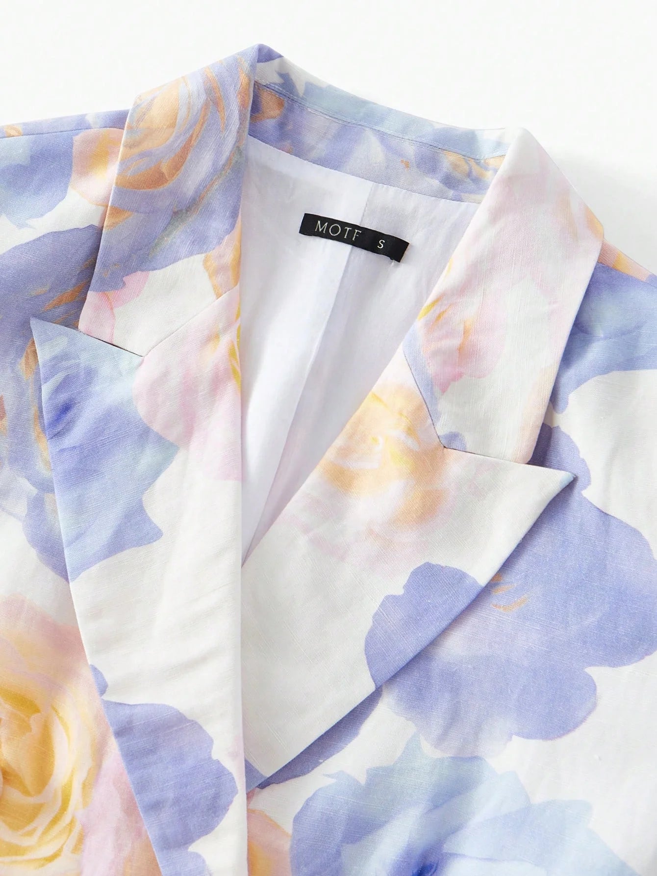 FLORAL PRINT DOUBLE BUTTON BLAZER