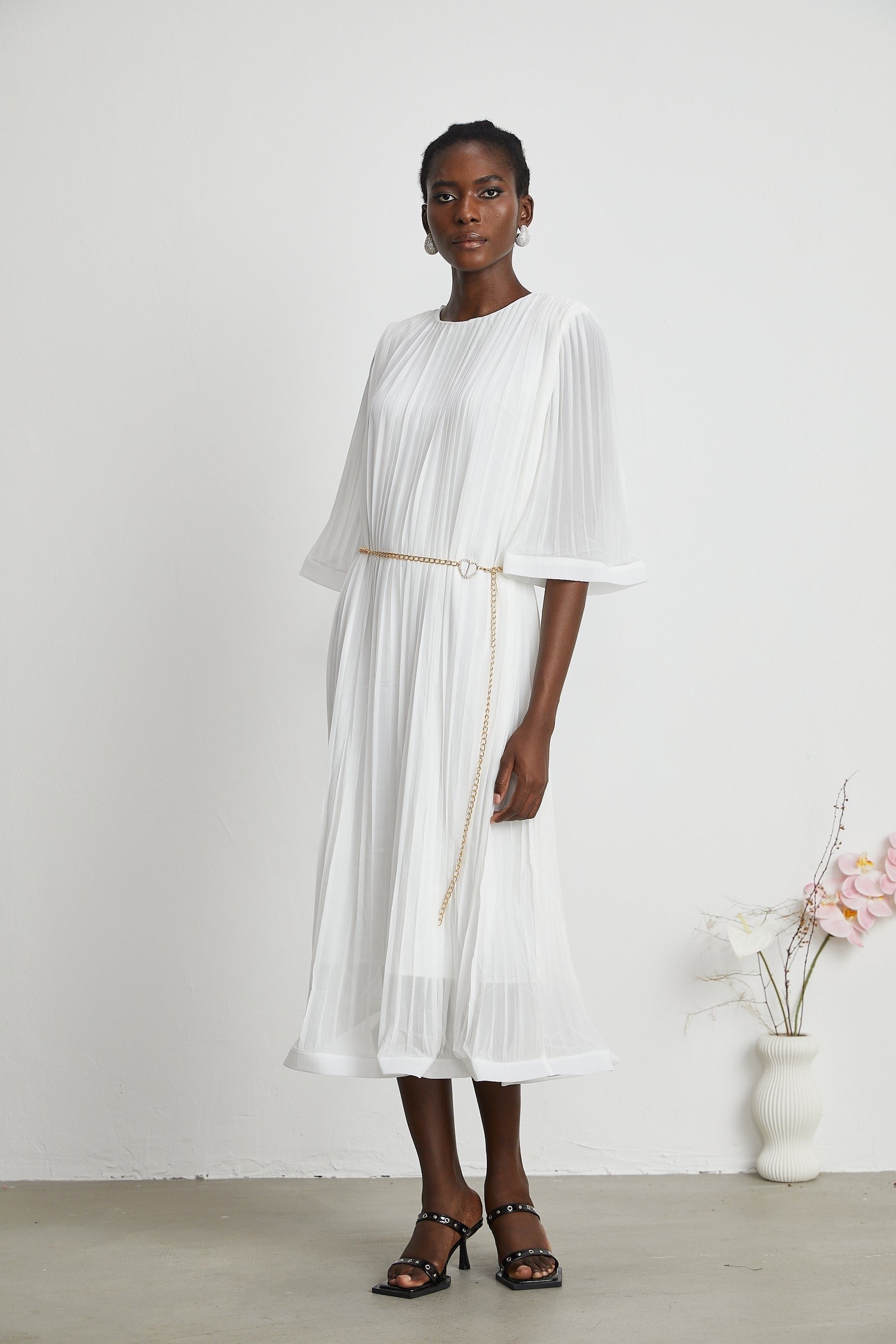 Gaëlle flaredsleeve pleated midi dress