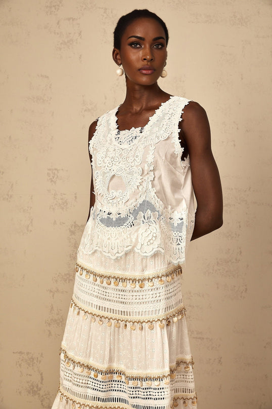 Gemmina White Cropped Top with Floral Embroidery and Frayed Edge Accents