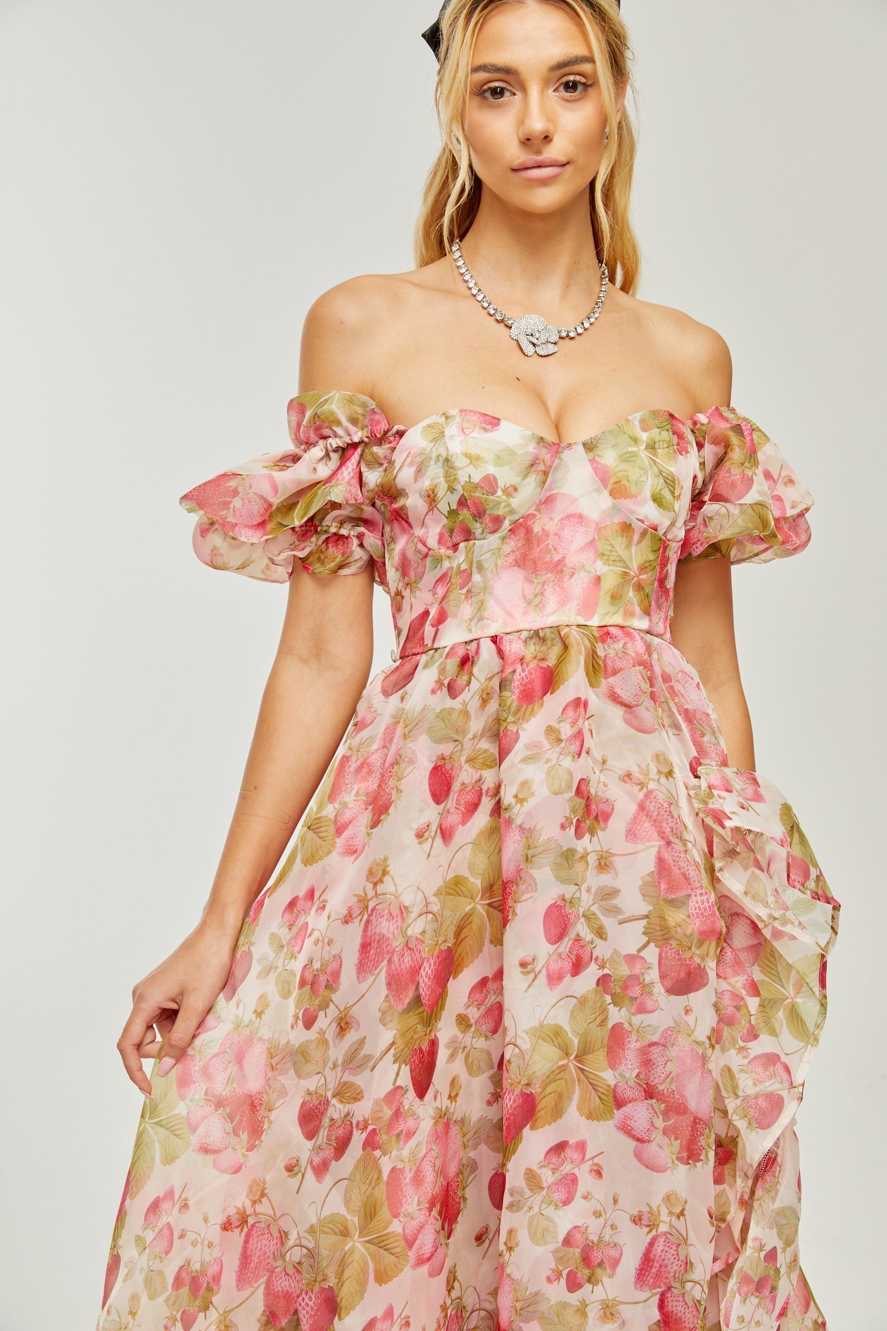 Geneviève fruitprint ruffled maxi dress