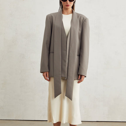 Giacomina Grey Collarless V-neck Open Front Blazer with Buttoned Cuffs and Welt Pockets