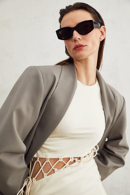 Giacomina Grey Collarless V-neck Open Front Blazer with Buttoned Cuffs and Welt Pockets