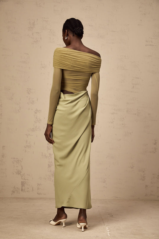Giovannella Green Midi Dress with Off-the-Shoulder Design and Tulle Panelling