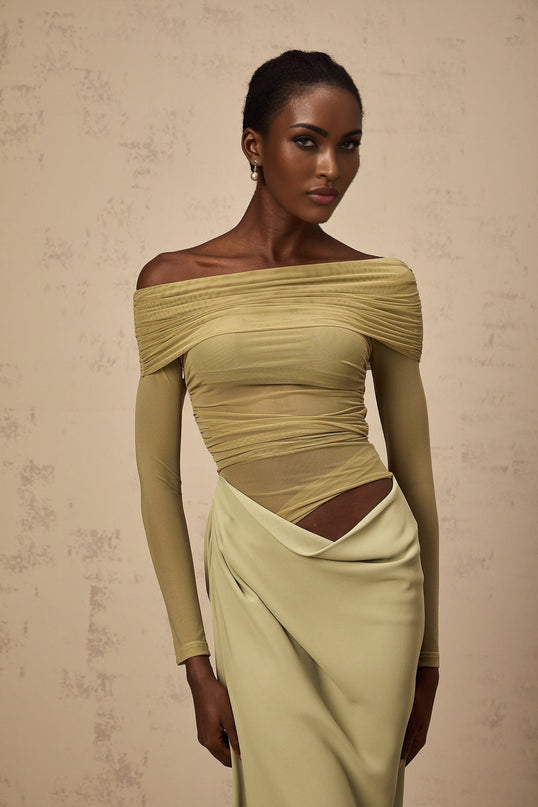Giovannella Green Midi Dress with Off-the-Shoulder Design and Ruched Detailing
