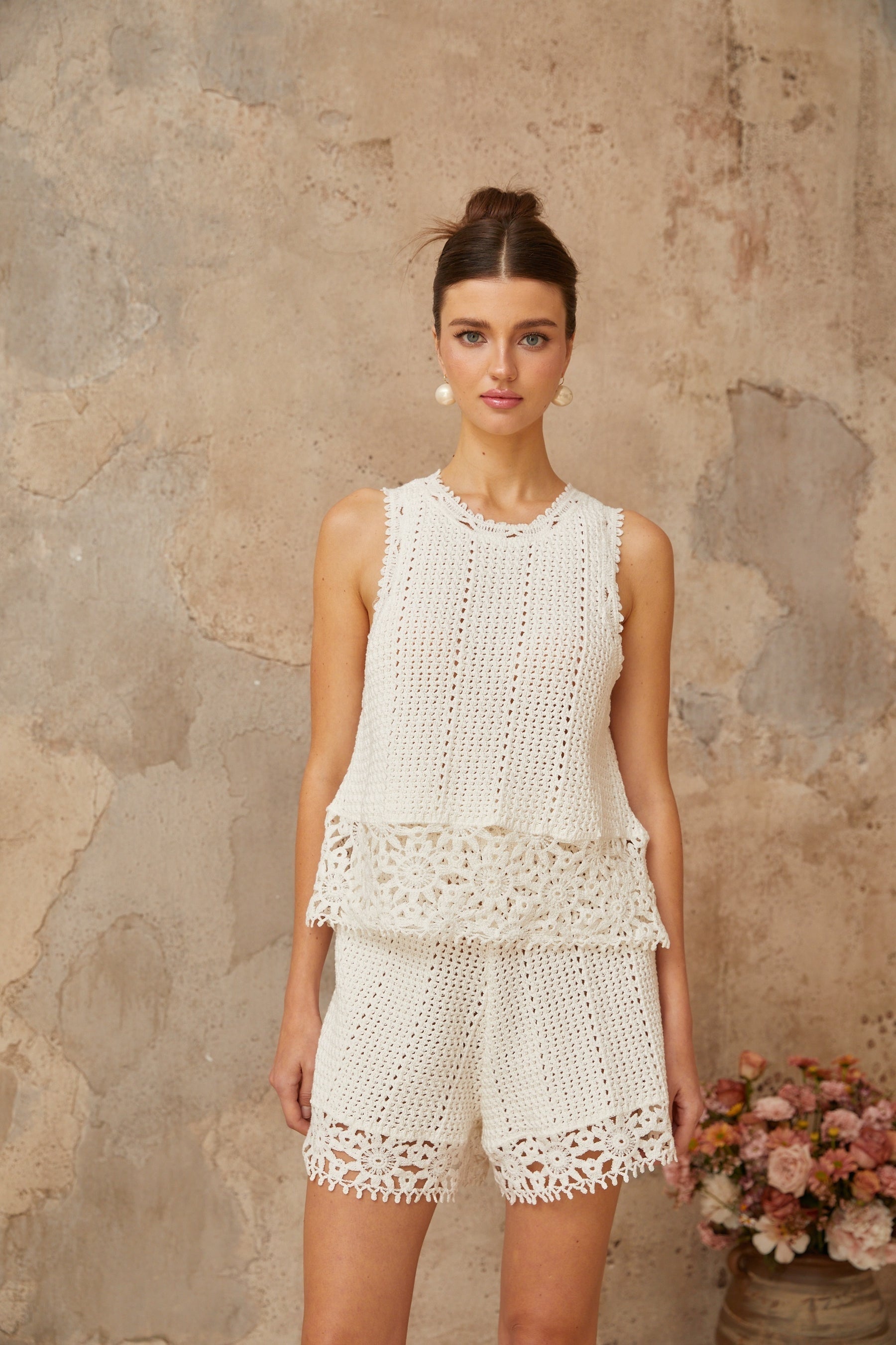Gisèle White Floral Appliqué Crochet Knit TwoPiece Top and Shorts Set