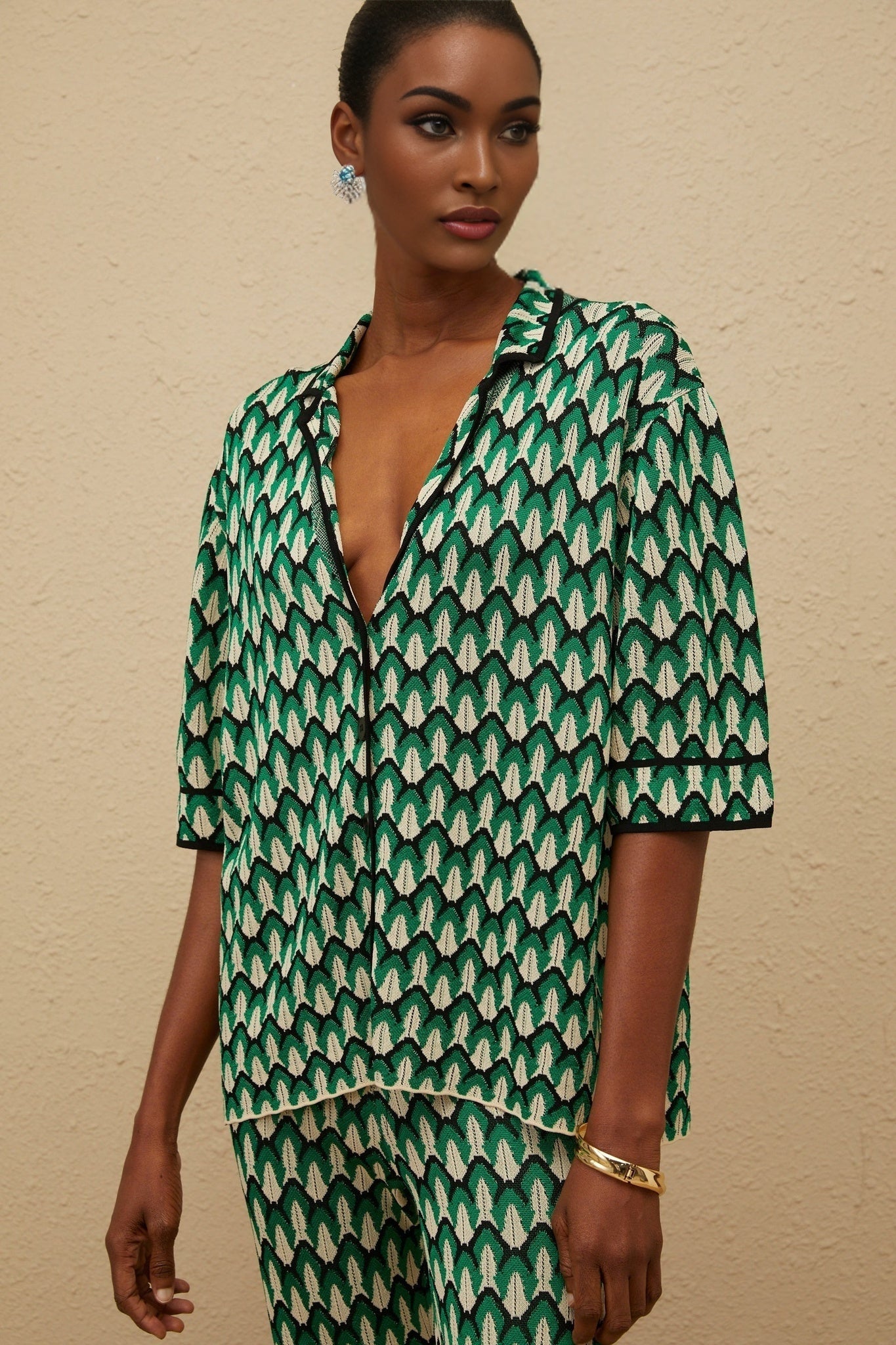 Green and Multicolor Crochet Knit Jacquard Shirt and Trousers Set