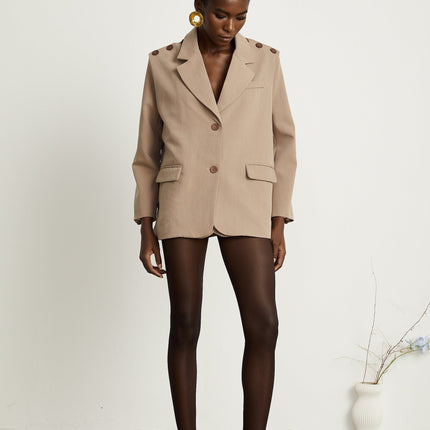 Greta Brown Blazer with Notched Lapels and Buttoned Cuffs