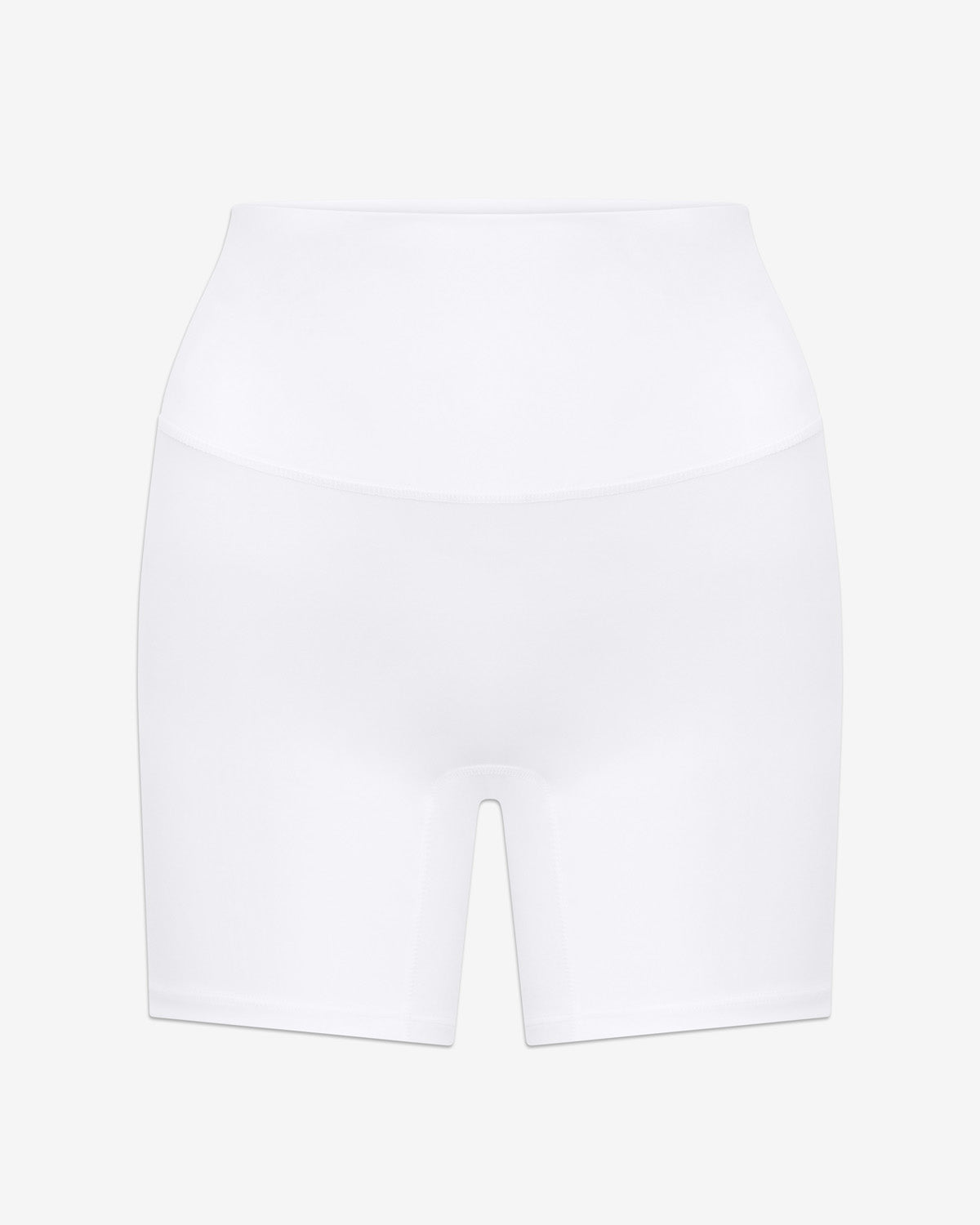 High - waisted stretch shorts with scrunch detail, 5 inseam - White