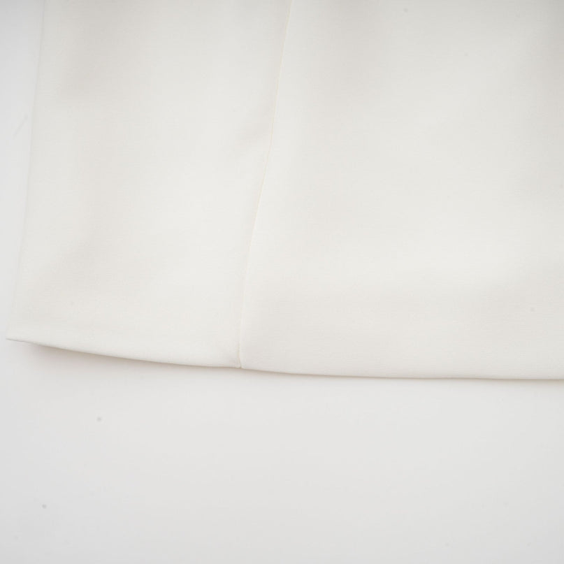 Hilaire white 3dpetal top  skirt matching set