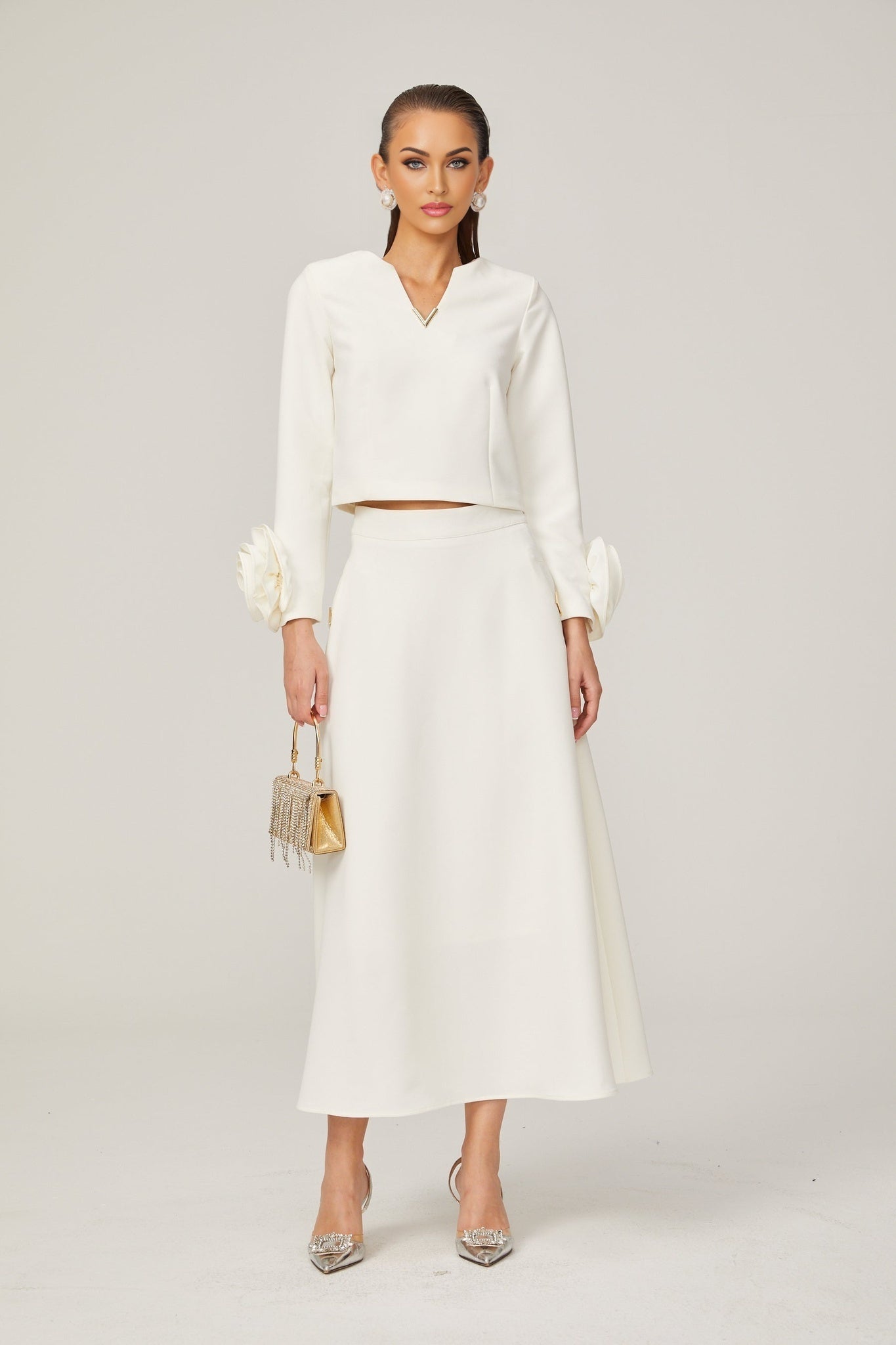 Hilaire white 3dpetal top  skirt matching set
