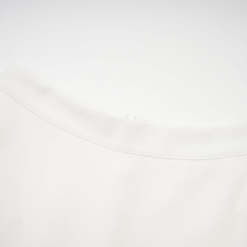 Hilaire white 3dpetal top  skirt matching set