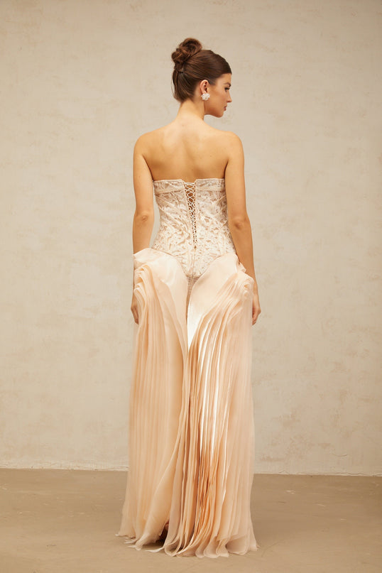 Hunter Neutrals Lace Overlay Maxi Dress Corset Peplum Waist Layered Design Rear Lace-Up Fastening Delicate Chest Pads Formal Occasion Terylene Fiber