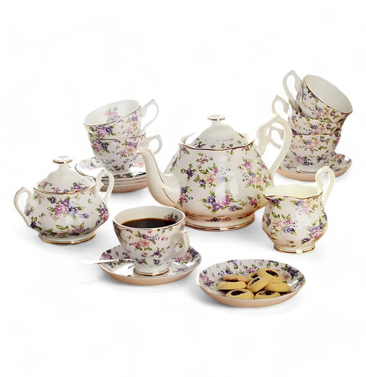 Vintage English Floral Porcelain Tea Set – 15-piece Gift Set Jacqueline van Hoef